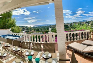 Outdoor dining - Villa 'Robis Moraira' with Sea View, Wi-Fi and Air Conditioning (Benissa)
