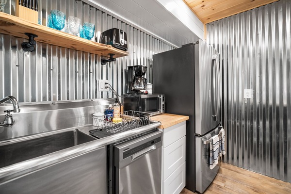 Frigorífic, microones, forn i placa de cuina