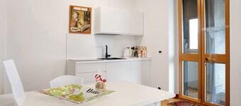 Apartment 'Casa Gallinotto' with Private Garden, Wi-Fi and Air Conditioning