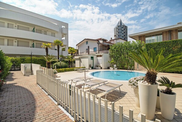Pool - Apartment 'Residence Papaya A202' with Shared Pool and Private Terrace (Jesolo)