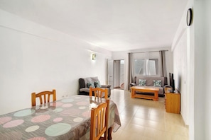 Interior - Vacation Apartment 'Rach Agaete' with Shared Pool, Private Terrace and Wi-Fi (Agaete)