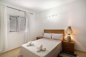 2 camere, ferro/asse da stiro, Wi-Fi gratuito