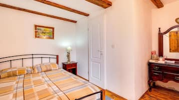 2 chambres, lit parapluie, Wi-Fi gratuit, draps fournis