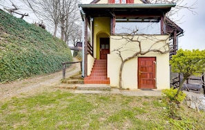 Exterior - Beautiful home in Veliki Grdevac (Veliki Grdevac)