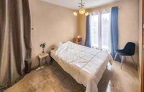 4 bedrooms, free WiFi