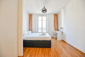 1 bedroom, iron/ironing board, travel cot, WiFi - Les Dames - Bel appart 1 ch hypercentre (Marseille)