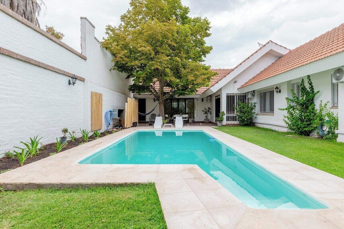 Rumah Klasik, pemandangan kebun | Teras/patio