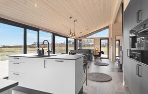 Kühlschrank, Ofen, Herdplatte, Geschirrspüler