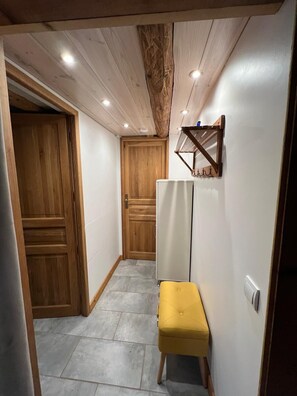 Interior - T2 below Dent D'Oche (Bernex)