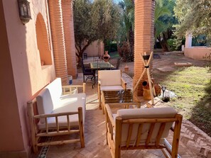 Elite Apartment | Terrace/patio