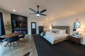 Unclassified image, 3 of 13, button