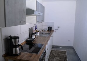 Private kitchen - Cozy Flat am Schloßpark (Wiesbaden)