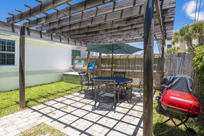 Apartment (Oceans 13 Unit A) | Exterior