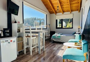 Internet, bed sheets - La Casa del Arbol. Stunning Mtn Views. Studio. (San Carlos de Bariloche)