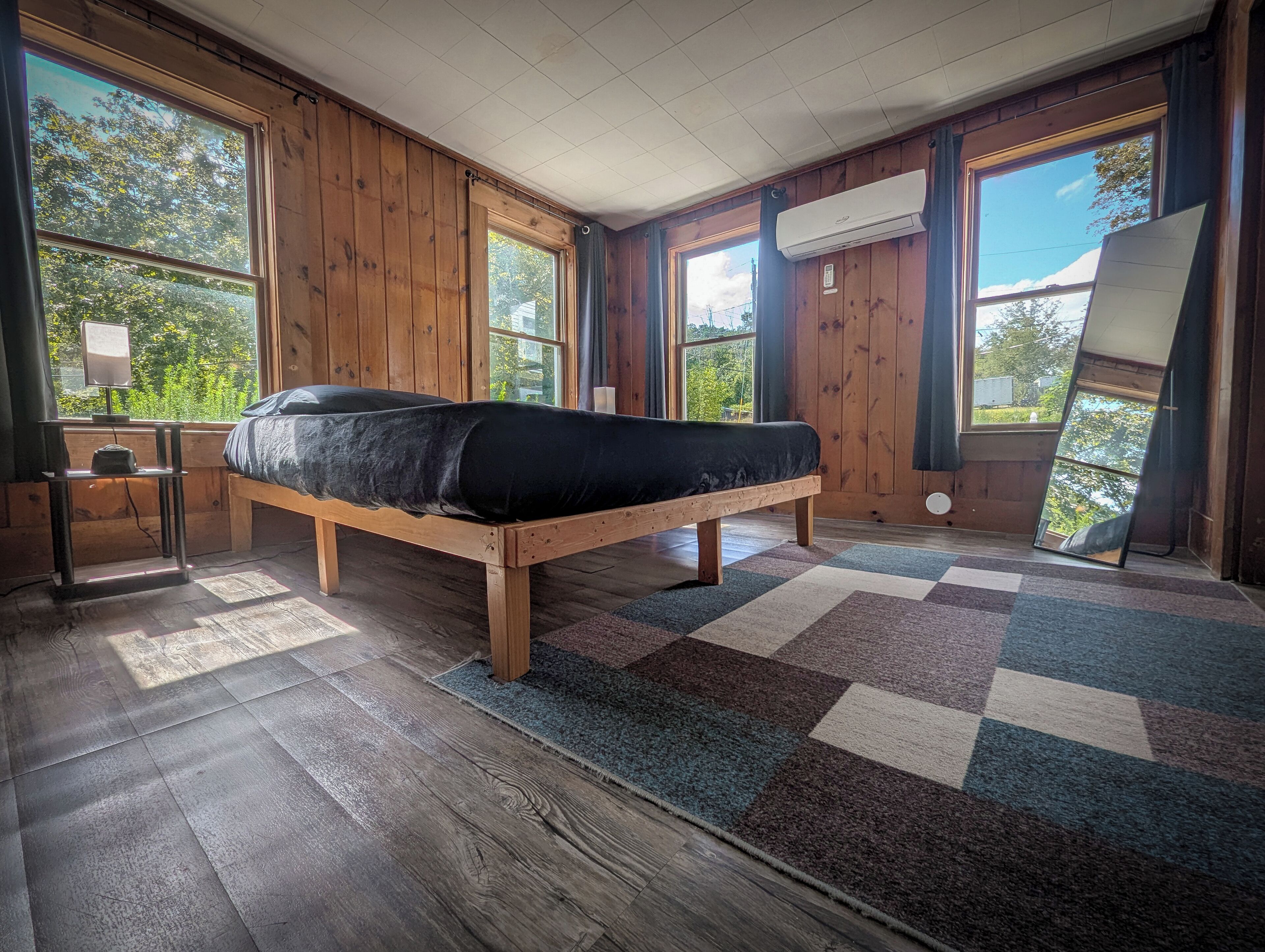 4 Schlafzimmer, Schreibtisch, Bügeleisen/Bügelbrett, Reisekinderbett