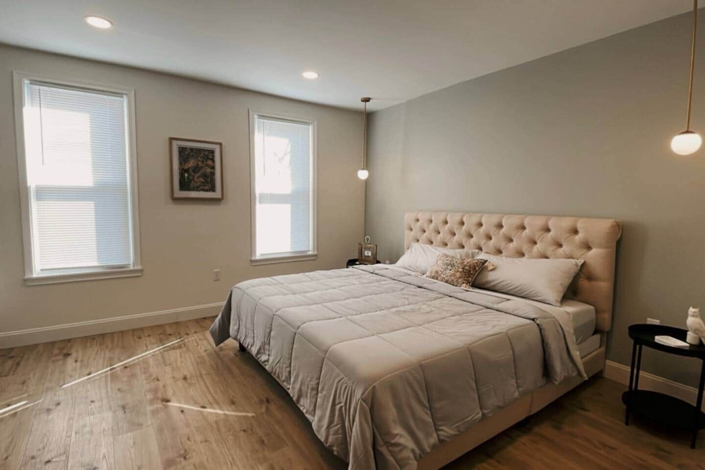 4 bedrooms, desk, iron/ironing board, free WiFi