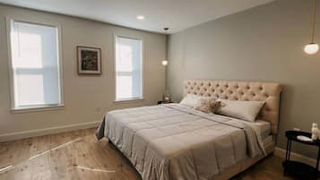 4 bedrooms, desk, iron/ironing board, free WiFi