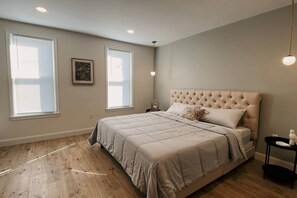 4 habitaciones, escritorio, tabla de planchar con plancha y wifi gratis 