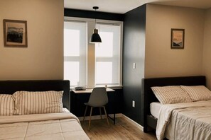 4 bedrooms, desk, iron/ironing board, free WiFi