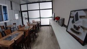 Shared kitchen facilities - Seosan November Hotel (Seosan)