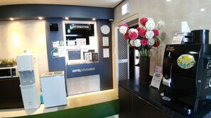 Business Single Room | Coffee and/or coffee maker