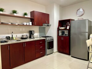 Condo, 2 Bedrooms | Private kitchen