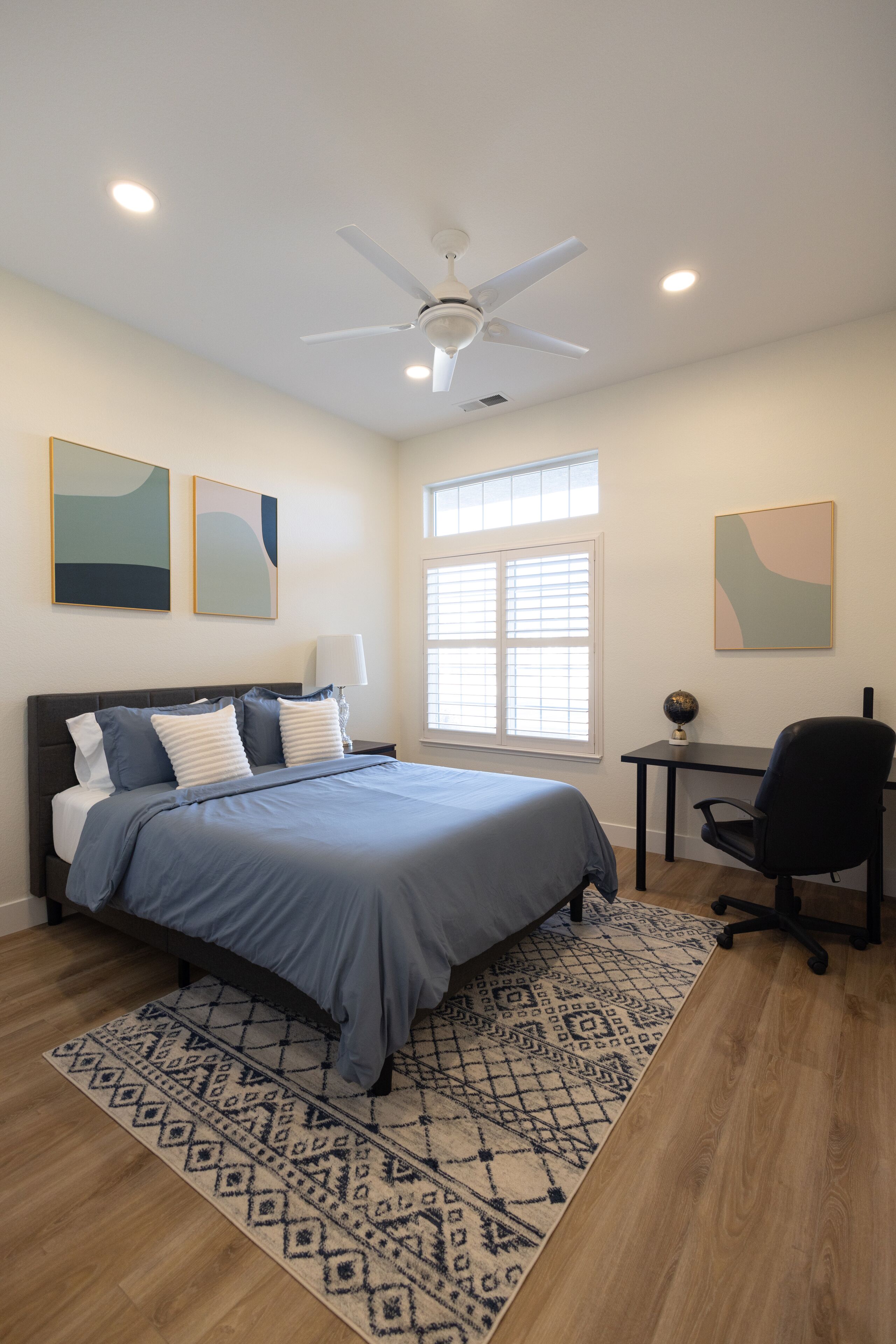 3 bedrooms, desk, free WiFi, bed sheets