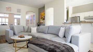 Smart TV, computer monitors