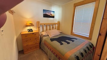3 bedrooms, free WiFi, bed sheets