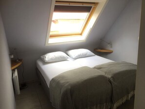 1 bedroom, travel crib, free WiFi