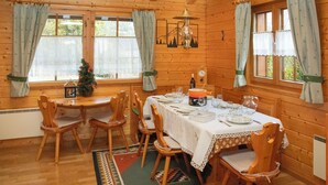 Dining - Kil-Ukru by Interhome (Ovronnaz)