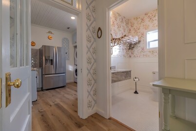 The Rockhound Boutique Hotel