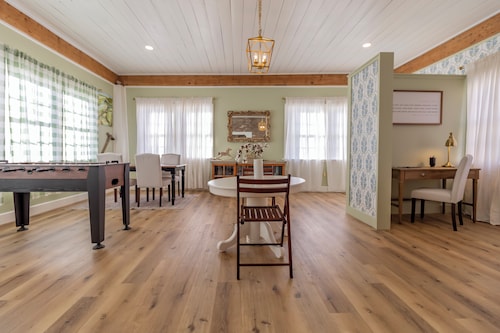 The Rockhound Boutique Hotel