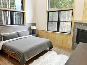 4 slaapkamers, een strijkplank/strijkijzer, wifi, beddengoed