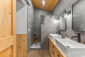 Douche, séchoir à cheveux