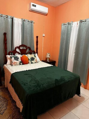 2 soverom, strykejern/-brett, wi-fi og sengetøy