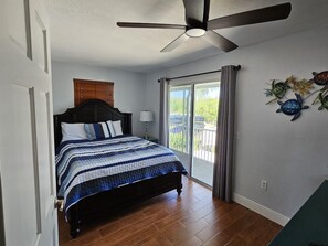 5 Schlafzimmer, Bügeleisen/Bügelbrett, kostenloses WLAN, Bettwäsche