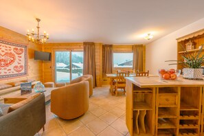 Dining - Apartement Bec D1, Le Tour (Argentière), France (Le Tour (Argentière))