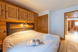 3 habitaciones y ropa de cama 