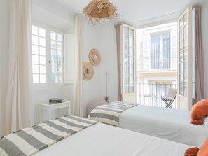 2 slaapkamers, een strijkplank/strijkijzer, wifi, beddengoed