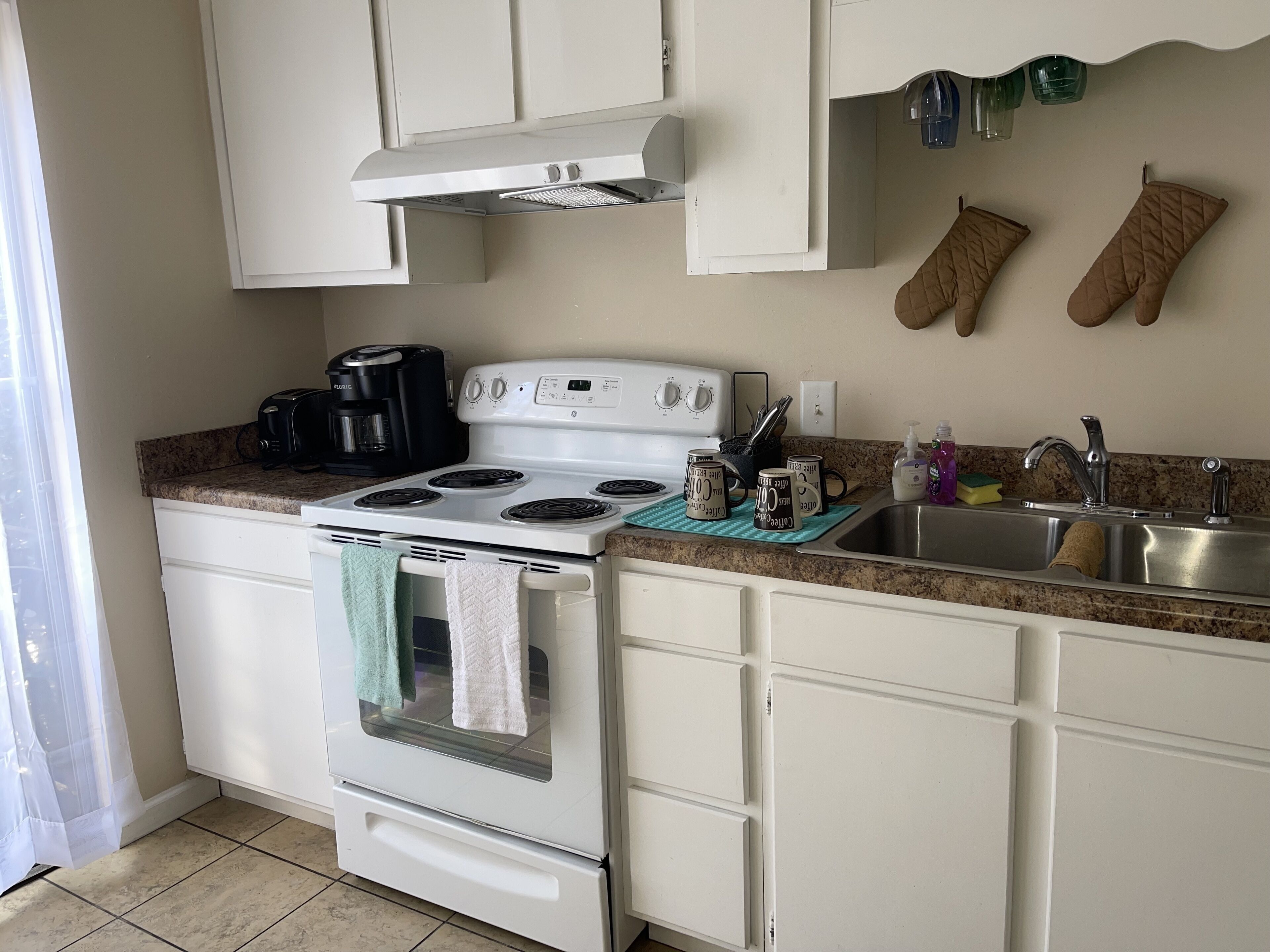 Réfrigérateur, micro-ondes, lave-vaisselle