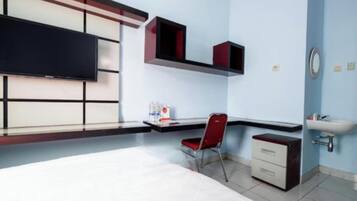 Dobbeltrom – standard | Skrivebord, blendingsgardiner, lydisolert og wi-fi (inkludert)