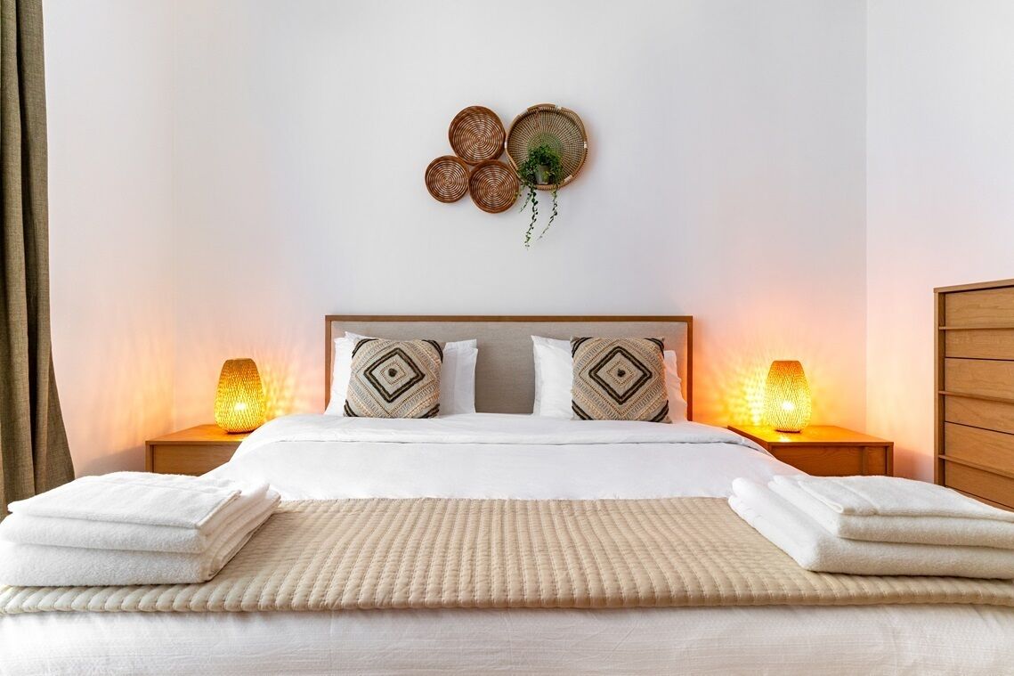 1 soverom, strykejern/-brett, wi-fi (inkludert) og sengetøy