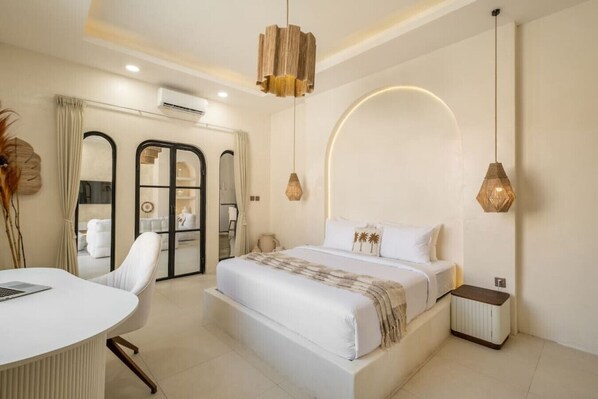 2 bedrooms, desk, iron/ironing board, free WiFi - New Villa Casa Thalasa Azure Heart of Canggu (Canggu)