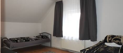 2 chambres, Wi-Fi gratuit, draps fournis