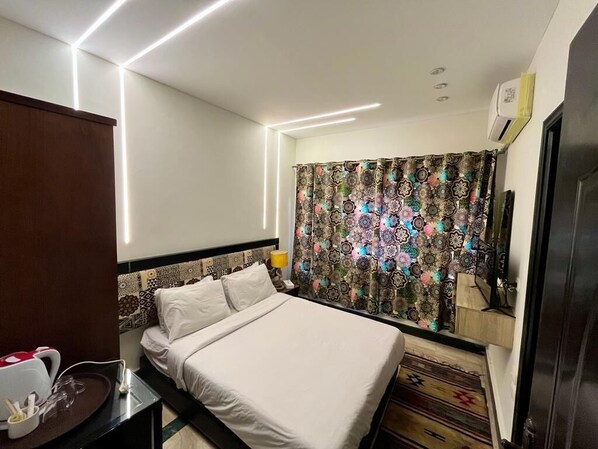1 bedroom, iron/ironing board, free WiFi