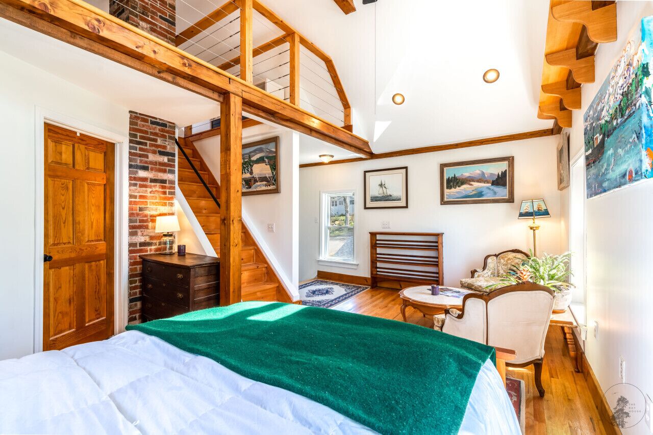 3 bedrooms, desk, WiFi