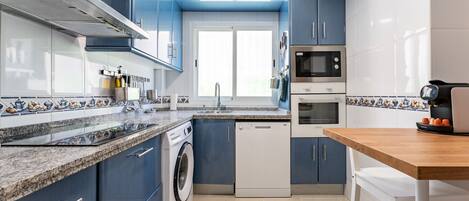 Fridge, microwave, dishwasher, coffee/tea maker