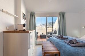 3 makuuhuonetta, silitysrauta/-lauta, ilmainen Wi-Fi, vuodevaatteet