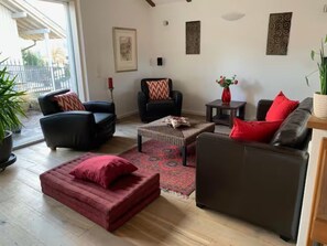 Bücher, Stereoanlage